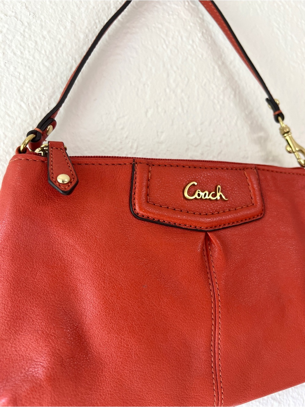 COACH Ashley large red leather wristlet wallet purse EUC - Picture 4 of 9